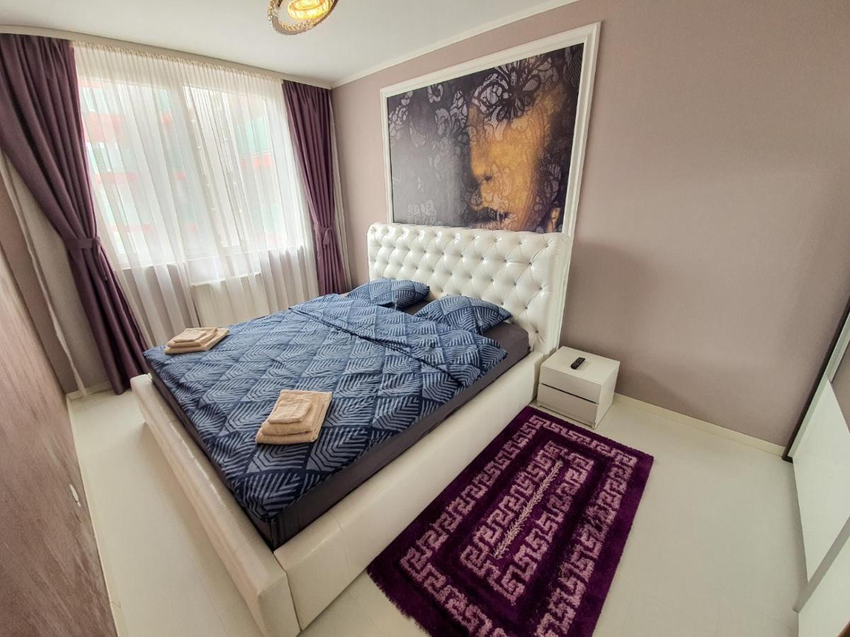 Апартаменты Royal Central Apartament Орадя Экстерьер фото