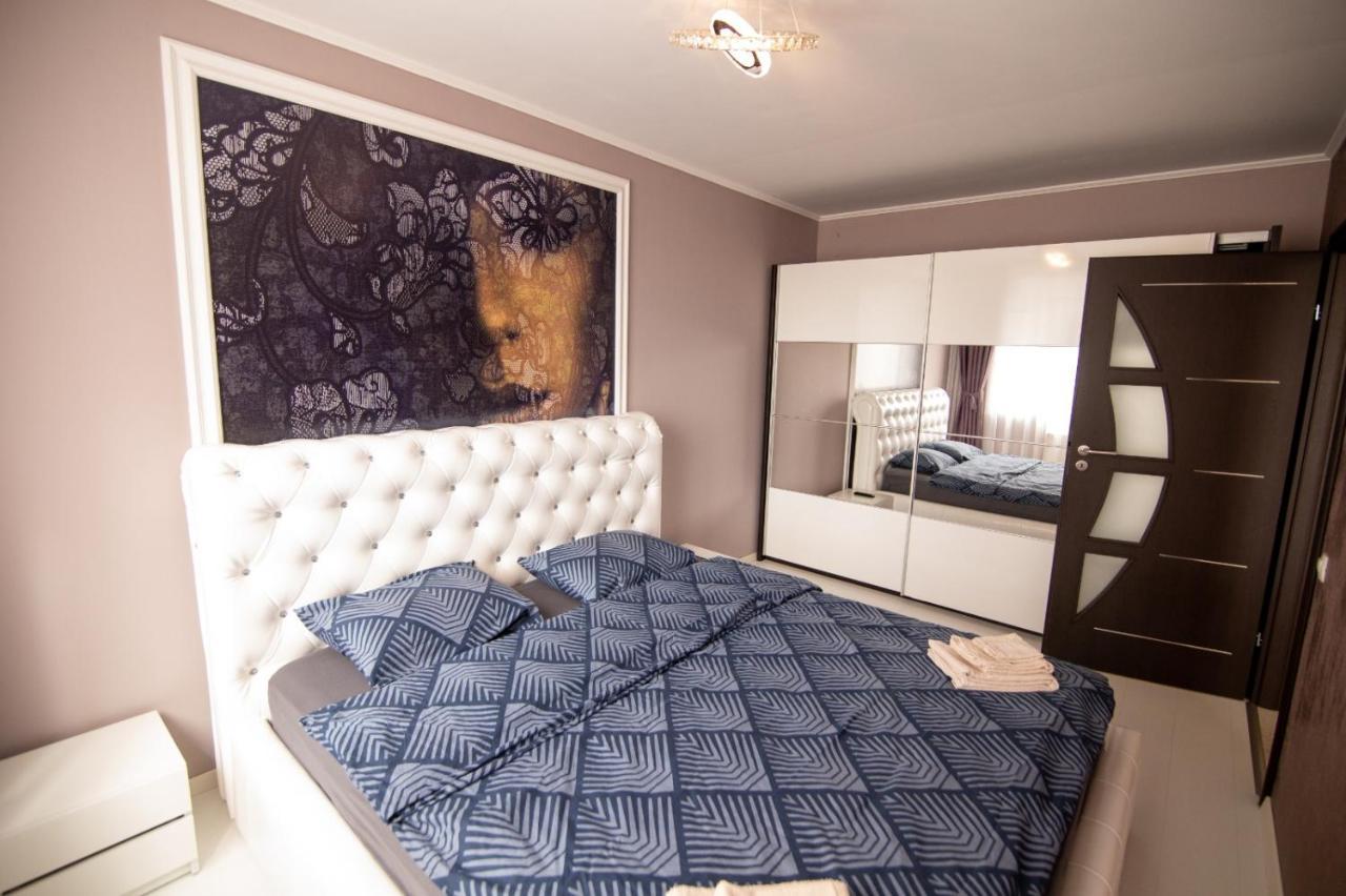 Апартаменты Royal Central Apartament Орадя Экстерьер фото